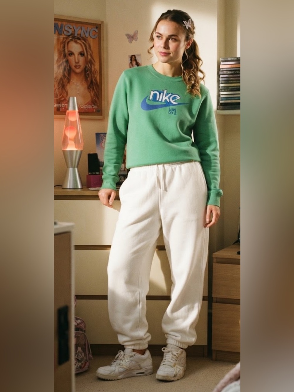 Nike Women's green sweatshirt